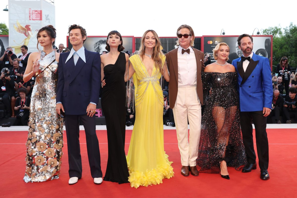 Celebrities together red carpet