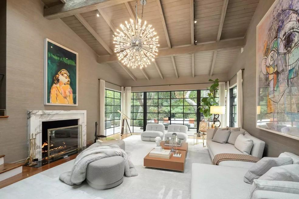 Celebrity living room designer lighting
