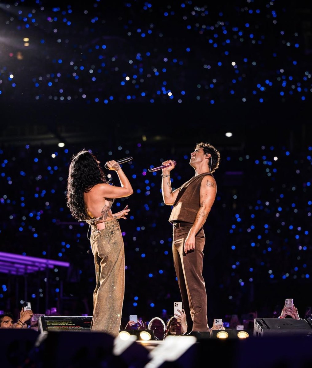 Music stars performing