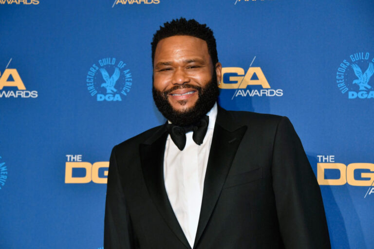 How Tall is Actor Anthony Anderson?