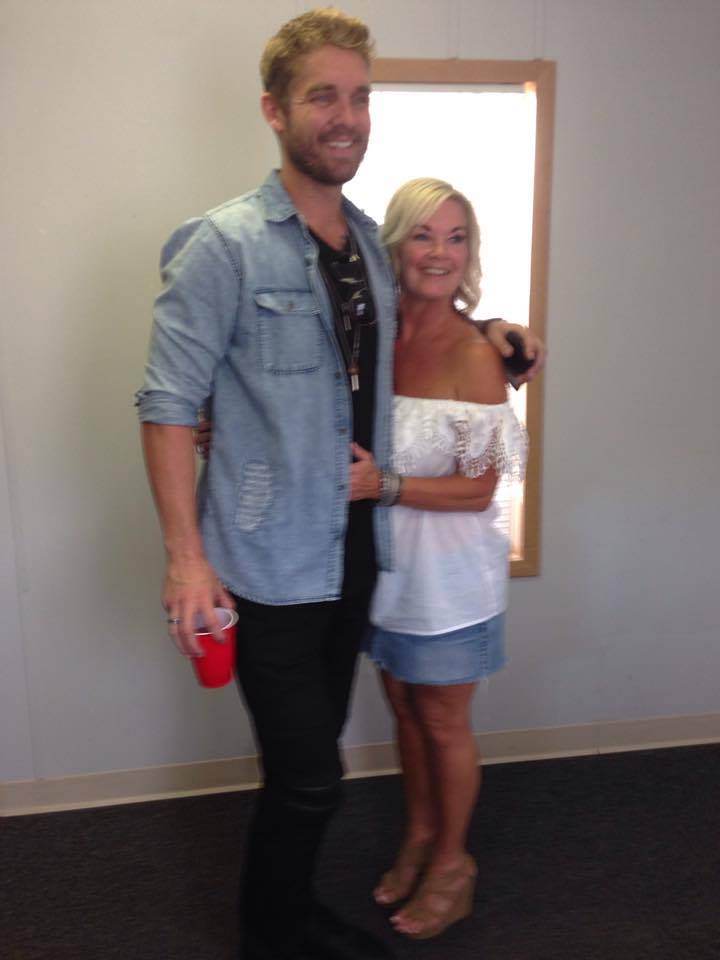 How Tall Is Country Singer Brett Young?