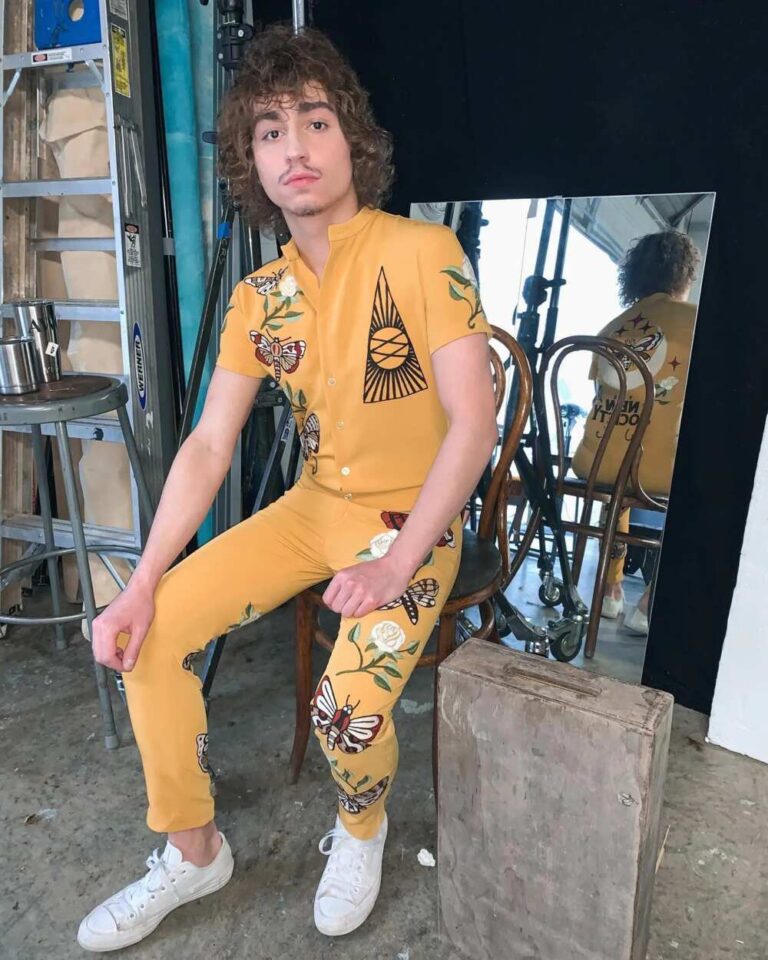 How Tall is Josh Kiszka?