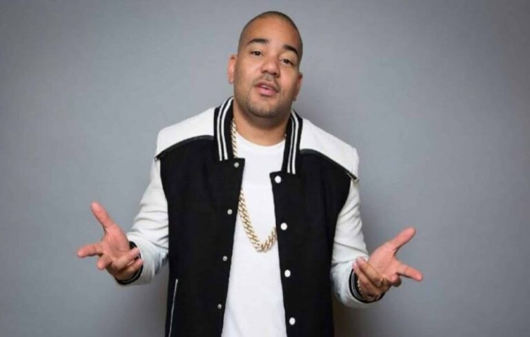 How tall is DJ Envy?